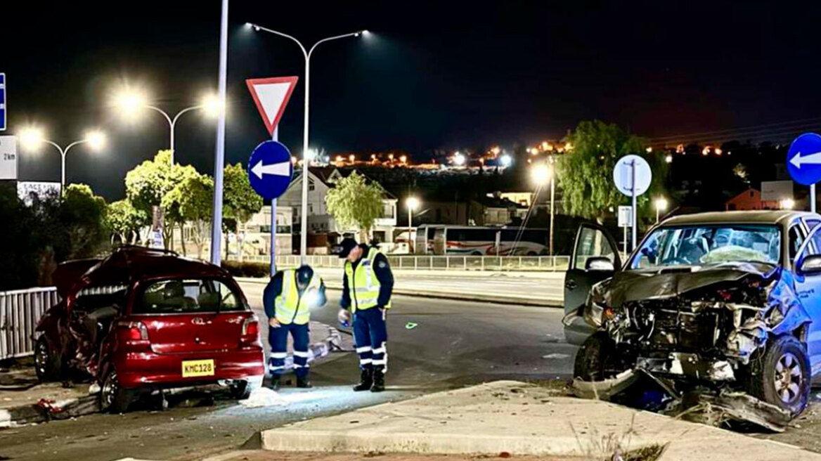 Οικογενειακή τραγωδία στην Κύπρο - Νεκροί παππούς, γιαγιά και δύο εγγόνια σε τροχαίο μετά την αλλαγή του χρόνου