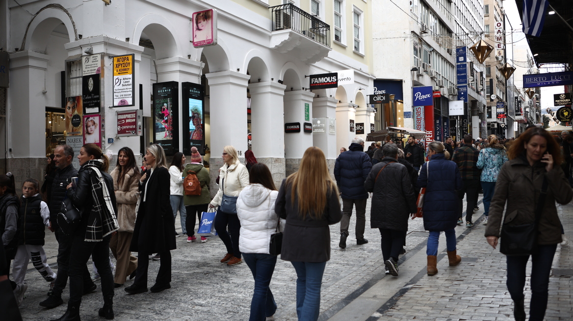 Προσφορές πριν τις εκπτώσεις στις 8 Ιανουαρίου - Έρευνα αγοράς από τους καταναλωτές