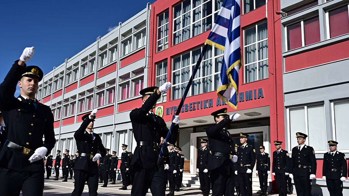 Πυροσβεστική: Η τελετή παράδοσης - παραλαβής αρχηγίας - Δείτε φωτογραφίες