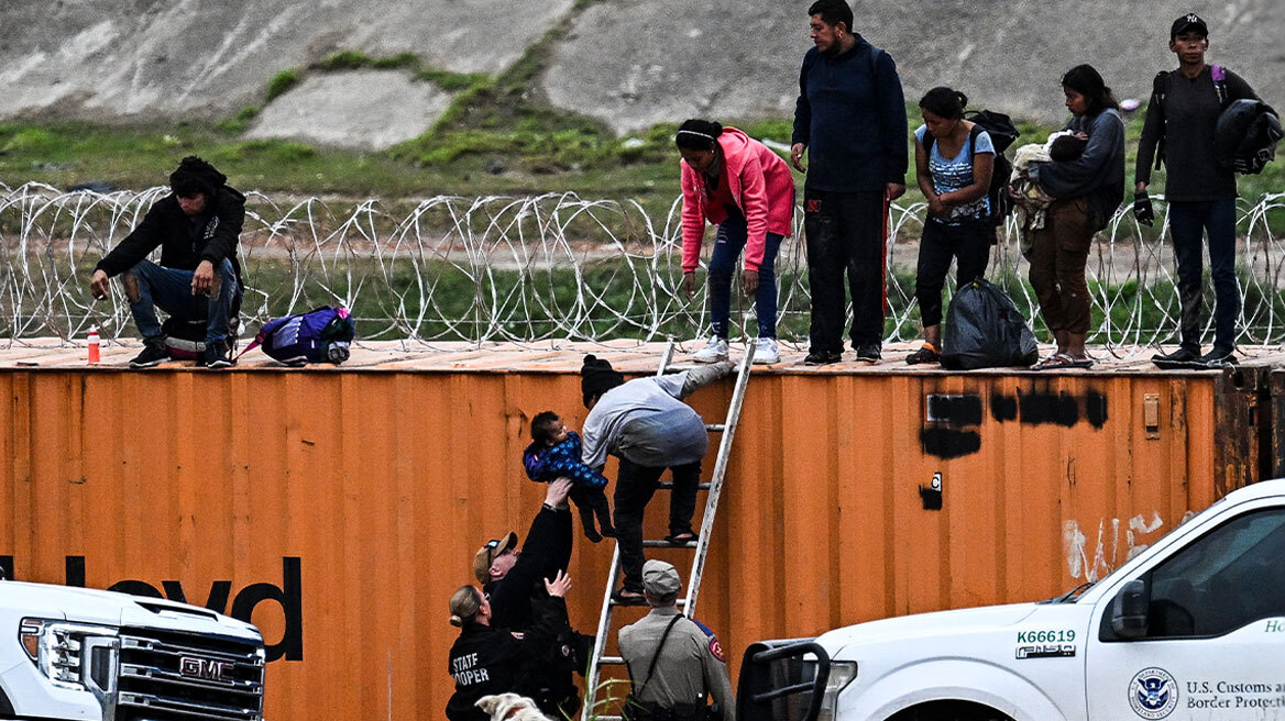 ΗΠΑ: Ρεκόρ παράνομων αφίξεων - Αντάρτικο του Τέξας στον Μπάιντεν, φυλάει μόνο του τα σύνορα