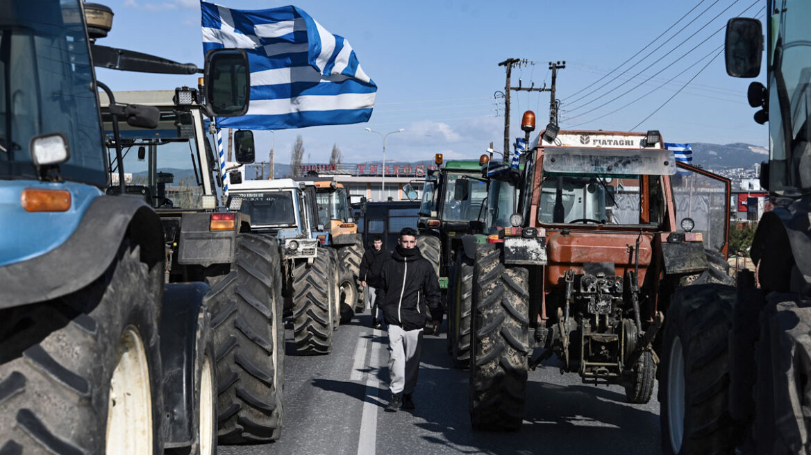 Αγρότες: Οι νέες κινητοποιήσεις τους - Ενισχύσεις από την κυβέρνηση για τους αγρότες και «παράθυρο» για το αγροτικό πετρέλαιο