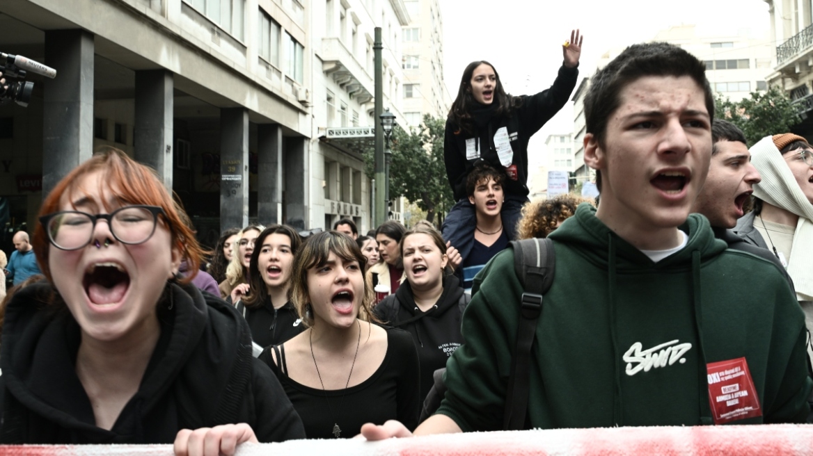 Διαδικτυακά οι εξετάσεις σε Μετσόβιο και Πανεπιστήμιο Θεσσαλίας – Στον «αέρα» η εξεταστική στο Πανεπιστήμιο Κρήτης