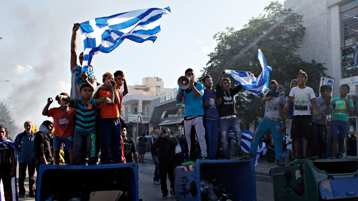 Καταγράφοντας τη ζωή των Ρομά: Γάμοι εφήβων, παραβατικότητα και social media