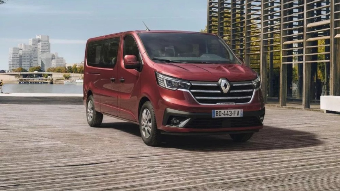 Πρεμιέρα για το νέο Renault Trafic Combi