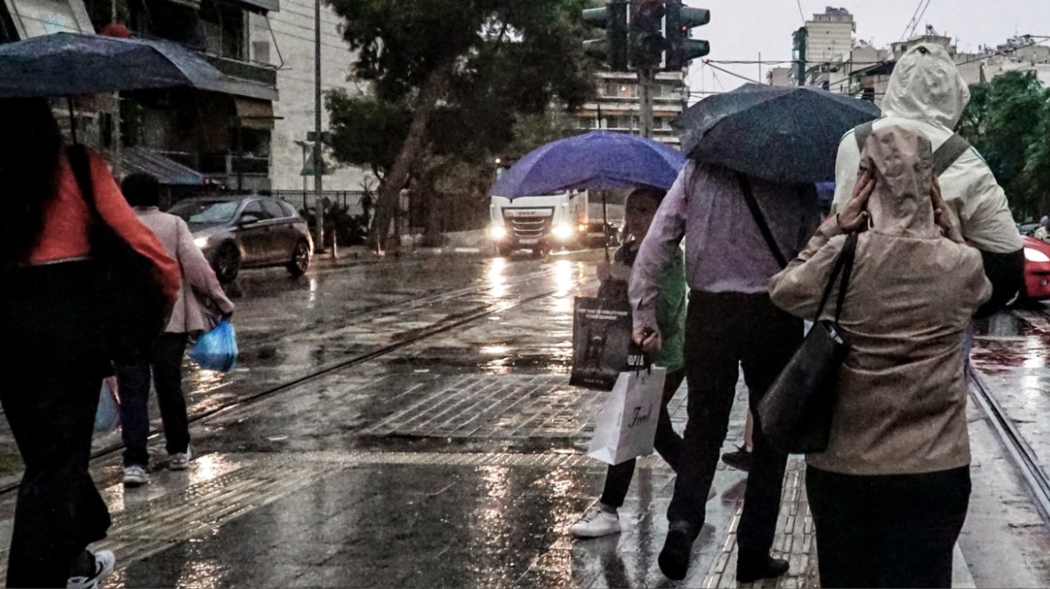 Καιρός: Λασποβροχές και θυελλώδεις νοτιάδες σήμερα - Ποιες περιοχές επηρεάζονται