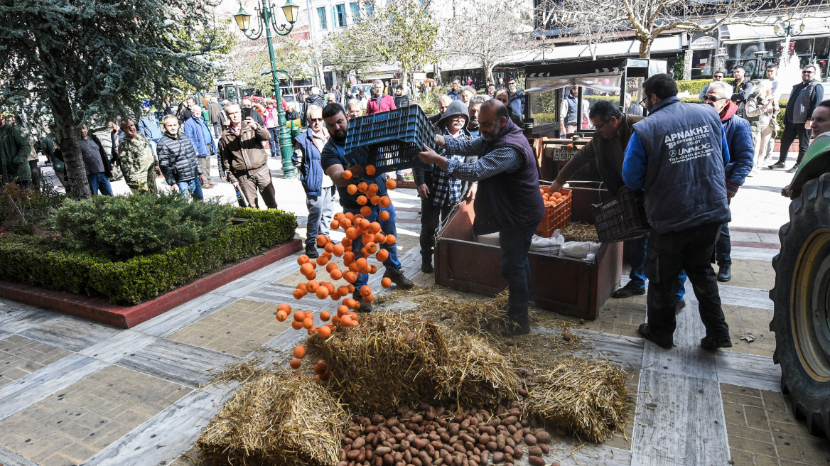 Αγροτικές κινητοποιήσεις: Οι πρώτες αποφάσεις για κλιμάκωση των μπλόκων μετά το ραντεβού στο Μαξίμου