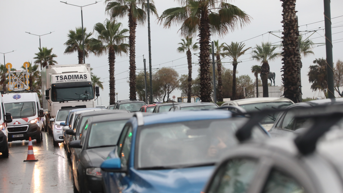 Αυξημένη η κίνηση στους δρόμους λόγω βροχής - Η κατάσταση στους δρόμους αυτή την ώρα 