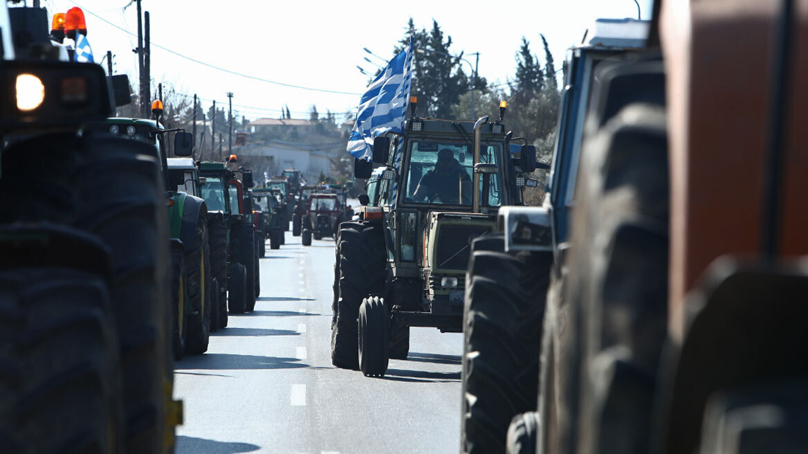 Αγρότες: Αποκλεισμός της Εγνατίας οδού από μπλόκα σε Χαλκιδική και Ημαθία ένα 48ωρο προτού κατέβουν στην Αθήνα 