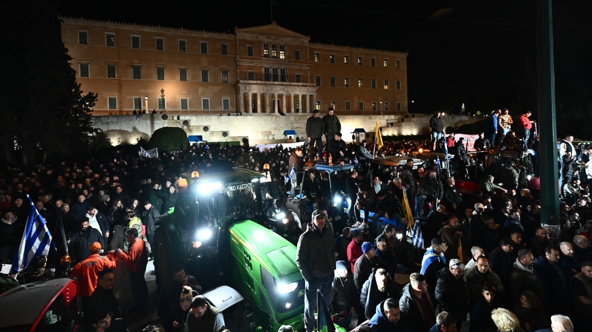 ΕΛΑΣ: Άνοιξαν Βασιλίσσης Σοφίας και Πανεπιστημίου - Οι κυκλοφοριακές ρυθμίσεις που ισχύουν ακόμη λόγω των αγροτικών κινητοποιήσεων