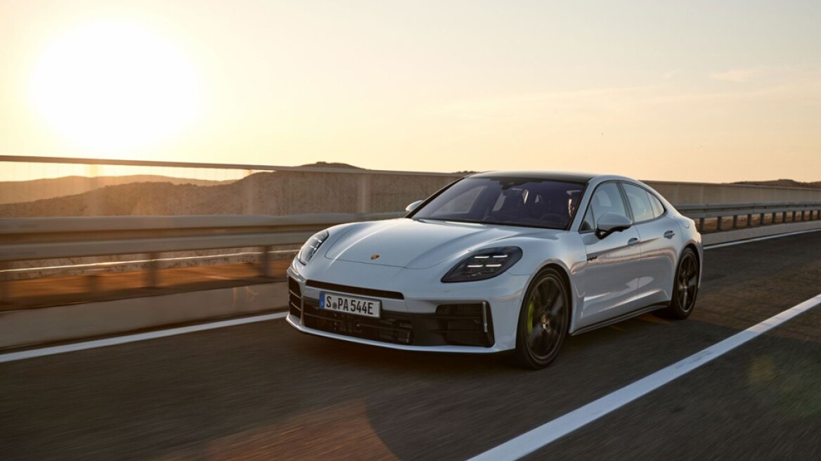 Νέες PHEV εκδόσεις της Porsche Panamera 