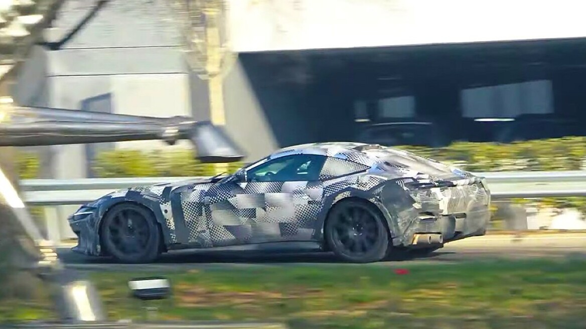 Ετοιμάζεται η νέα Ferrari 812 Superfast