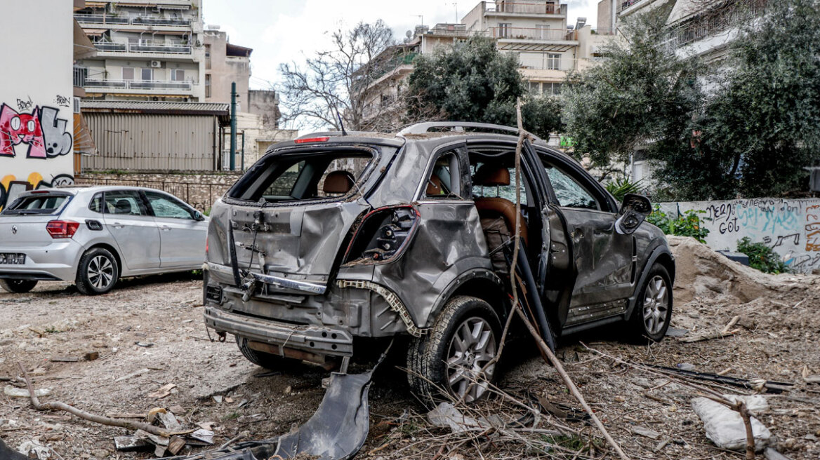 Έκρηξη στον Πειραιά: Συνδέουν την επίθεση με τη Greek Mafia - Ο σκιώδης διαχειριστής του βενζινάδικου