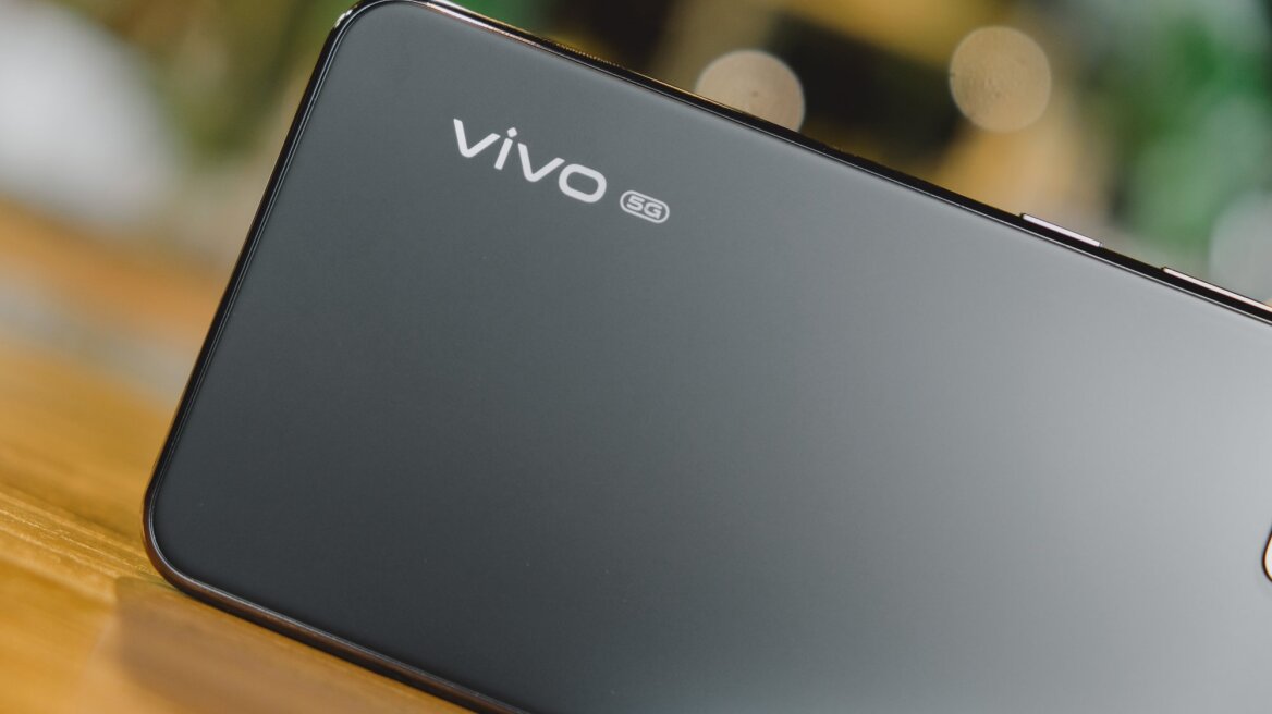 vivo X Fold 3 Pro: Οι καινοτομίες του πρώτου foldable με SD 8 Gen 3