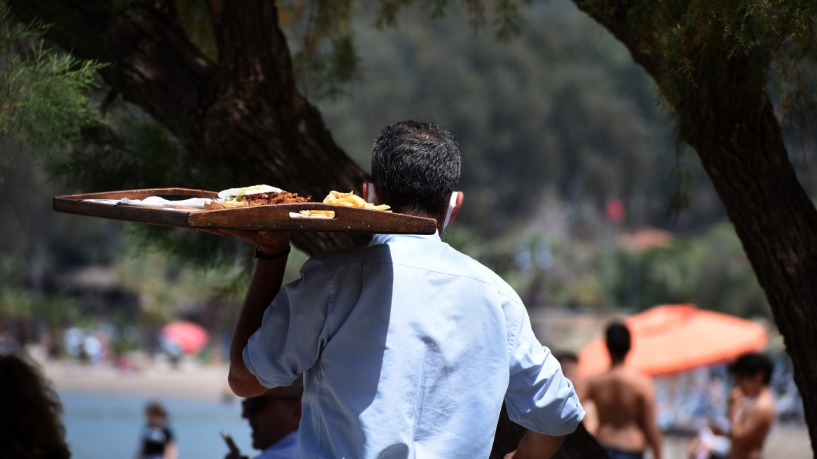 Έρευνα για το ΕΕΑ: Λιγότερο ανήσυχος ο ιδιωτικός τομέας για το μέλλον της εργασίας το επόμενο 6μηνο - Βασικό πρόβλημα η ακρίβεια