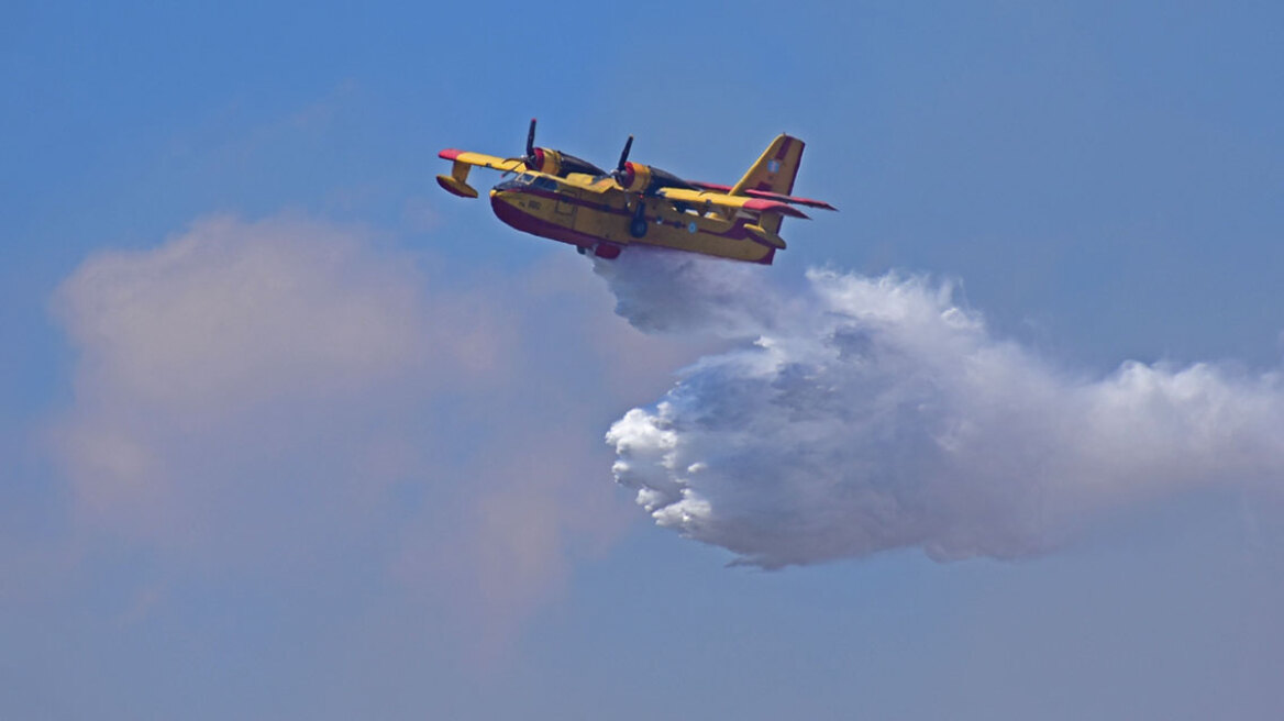 Canadair: Τι προβλέπει η συμφωνία για τα επτά νέα αεροσκάφη που θα υπογραφεί κατά την επίσκεψη Μητσοτάκη στον Καναδά