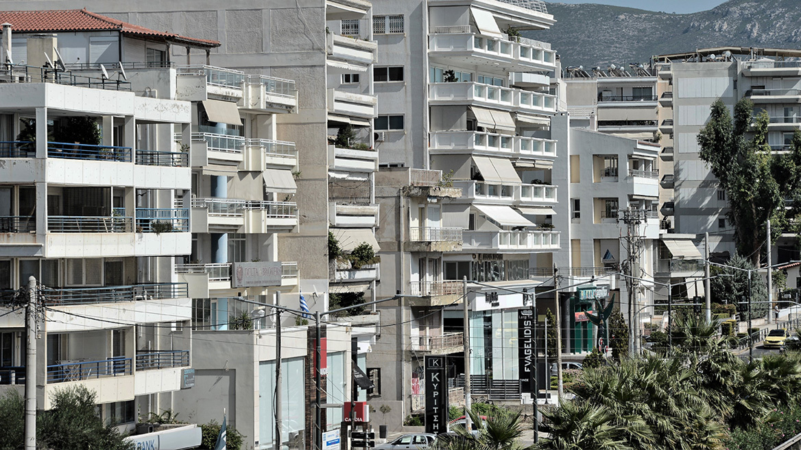 Πώς επηρεάζουν την αγορά ακινήτων τα μέτρα για Golden Visa, Airbnb και το πλαφόν στα στεγαστικά