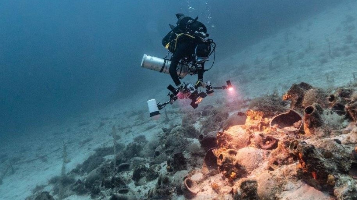 Φούρνοι: Σπουδαία ευρήματα στον βυθό της θάλασσας - Όσα ανέσυραν δύτες από ναυάγιο, δείτε φωτογραφίες