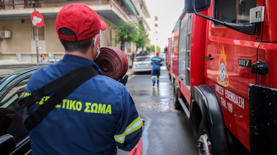 Κηφισιά: Φωτιά σε διαμέρισμα - Δύο άτομα χωρίς τις αισθήσεις τους