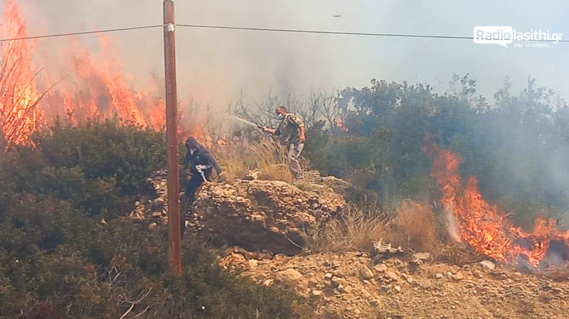 Κρήτη: Ζημιές σε σπίτια από την μεγάλη φωτιά στην Ιεράπετρα - Με εγκαύματα ένας 74χρονος