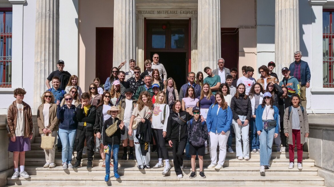 Μυτιλήνη: Σχολεία από όλο τον κόσμο φιλοξενούνται στο νησί