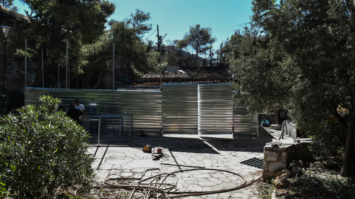 Σταματά η ανάπλαση στο λόφο του Στρέφη μέσω ιδιωτικής δωρεάς - Θα προχωρήσει με νέο σχεδιασμό, λένε από τον δήμο Αθηναίων