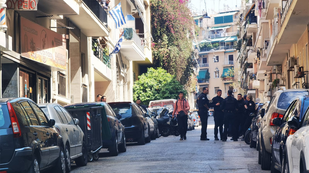 Πατήσια: Δολοφόνησαν άνδρα με μαχαίρι - Αυτοτραυματίστηκε ο δράστης