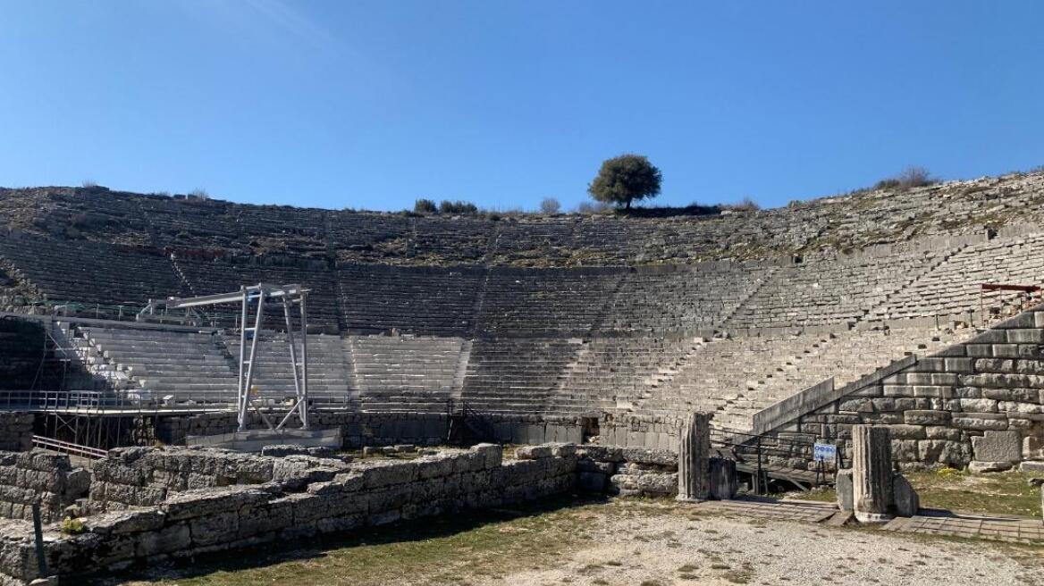 Αρχαίο Θέατρο Δωδώνης: Στην τελική φάση του εισέρχεται το δύσκολο έργο της αποκατάστασής του