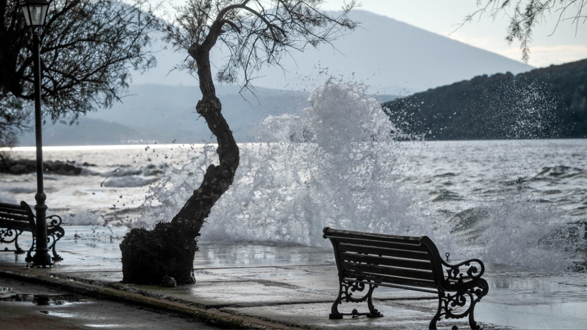 Καιρός: «Βουτιά» της θερμοκρασίας σήμερα και σημαντική ενίσχυση των βοριάδων 