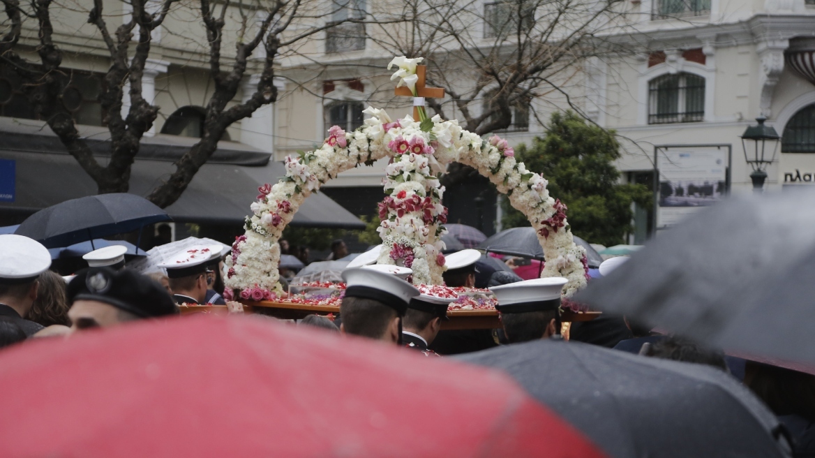 Θεσσαλονίκη: Κυκλοφοριακές ρυθμίσεις τη Μεγάλη Παρασκευή λόγω περιφοράς των Επιταφίων - Ποιοι δρόμοι θα κλείσουν και πότε