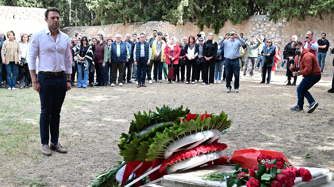 Στο Σκοπευτήριο της Καισαριανής για την Πρωτομαγιά ο Κασσελάκης - Κατέθεσε στεφάνι