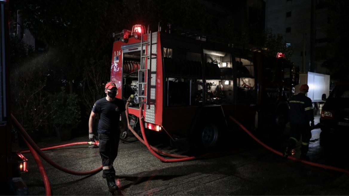 Φωτιά σε ξερά χόρτα στο Δασκαλειό Κερατέας - Κυκλοφοριακές ρυθμίσεις στη λεωφόρο Λαυρίου 