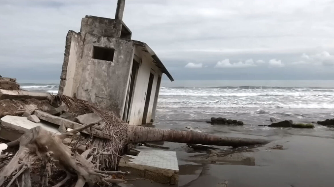 Las Barrancas: To πρώτο χωριό που βυθίζεται, ίσως σωθεί από... τα δέντρα του