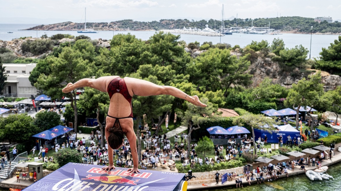 Το Red Bull Cliff Diving World Series κλείνει τα «100»: Μετά τη Λίμνη Βουλιαγμένη έρχεται η σειρά της Βοστώνης