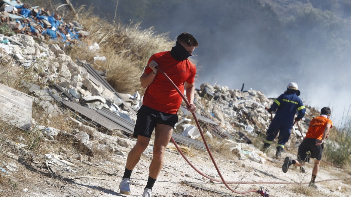 Φωτιές: Σε ύφεση και χωρίς ενεργό μέτωπο η πυρκαγιά στη Βάρης-Κορωπίου - Διάσπαρτες εστίες στην Αργολίδα