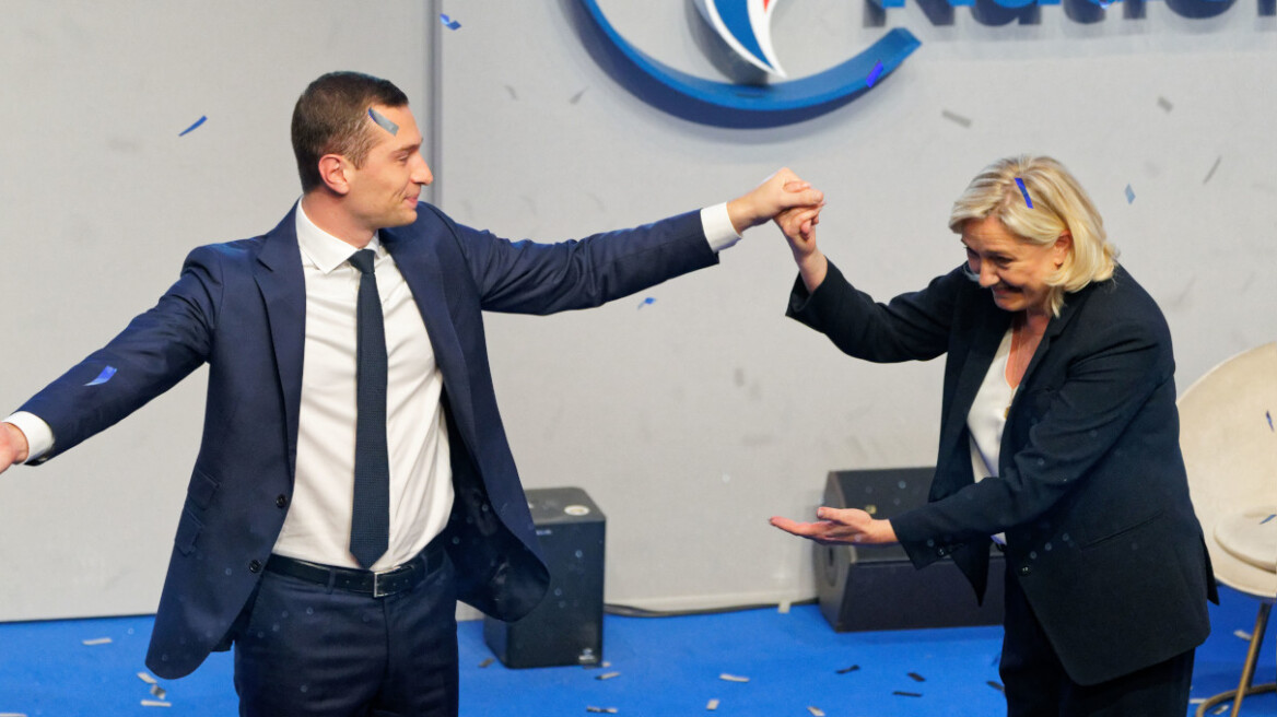 Ζορντάν Μπαρντελά: Το παιδί μεταναστών που αναγέννησε την ακροδεξιά στη Γαλλία