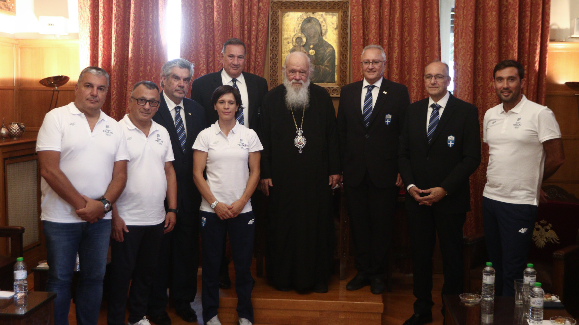 Έδωσε την ευχή του στην Ολυμπιακή ομάδα ο Ιερώνυμος 