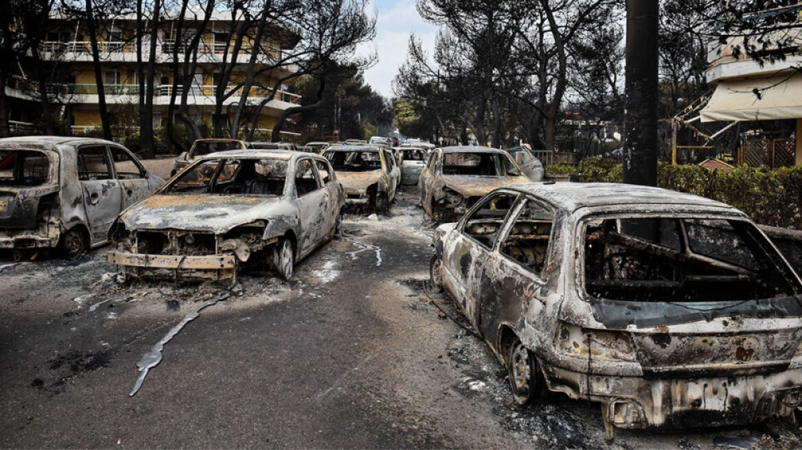 Δίκη για Μάτι: «Δεν προσπάθησαν να τους σώσουν, ούτε σεβάστηκαν τους νεκρούς» κατέθεσε μάρτυρας που έχασε τη μητέρα της