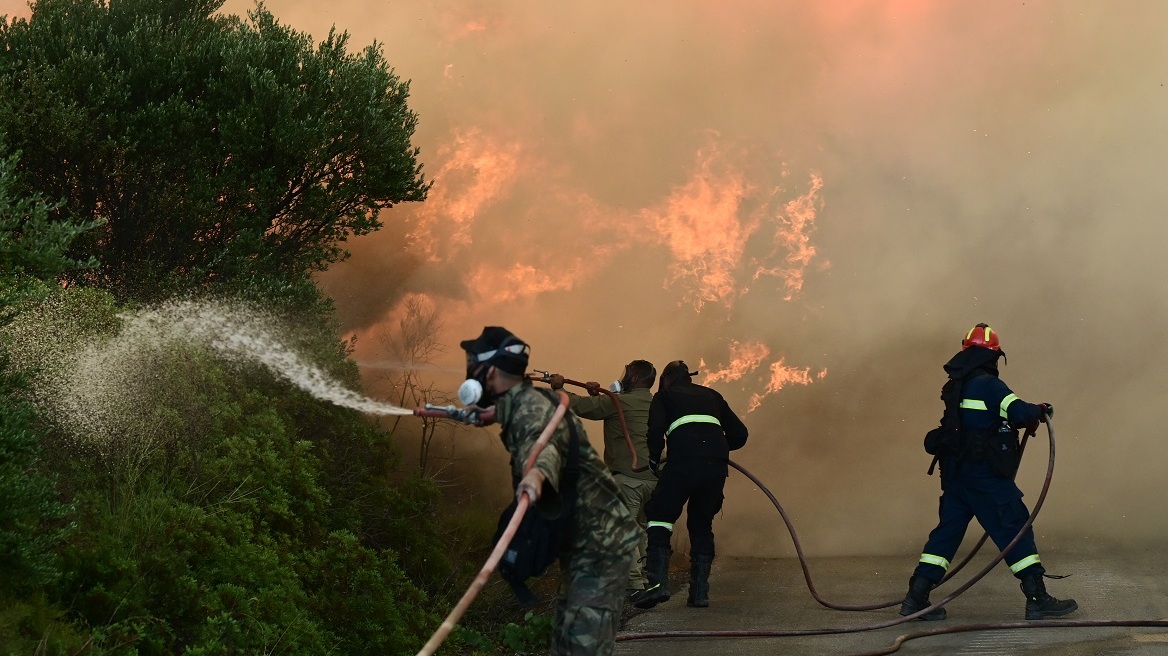 Φωτιά στην Εύβοια: Κάηκαν 10.000 στρέμματα, να κηρυχθεί σε κατάσταση έκτακτης ανάγκης η Δ.Ε. Δυστίων, ζητά ο δήμαρχος Κύμης Αλιβερίου