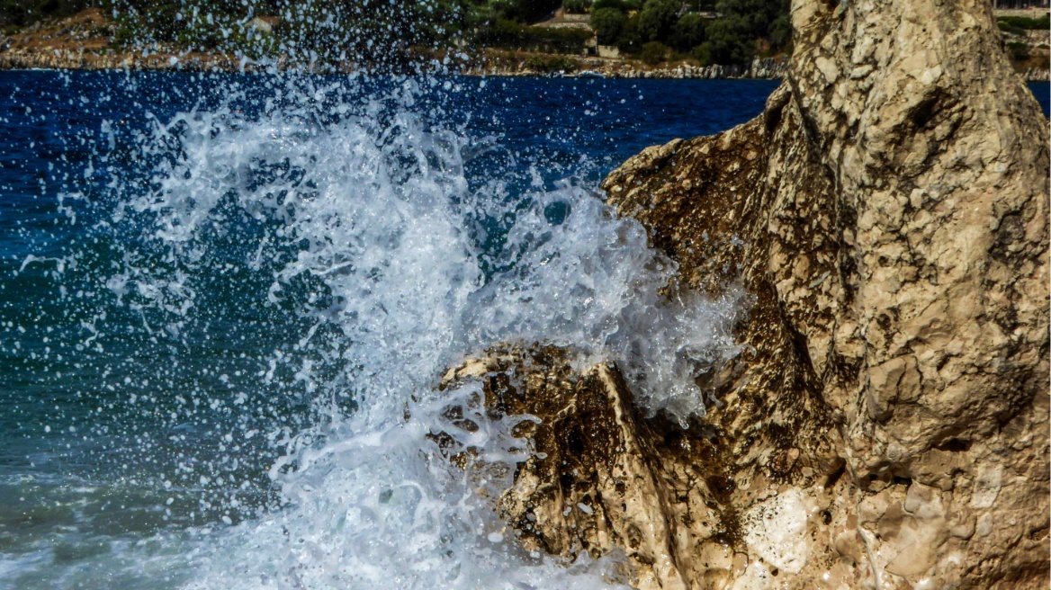 Καιρός: Βοριάδες έως και 7 μποφόρ σήμερα και άνοδος της θερμοκρασίας - Έρχονται 40άρια 