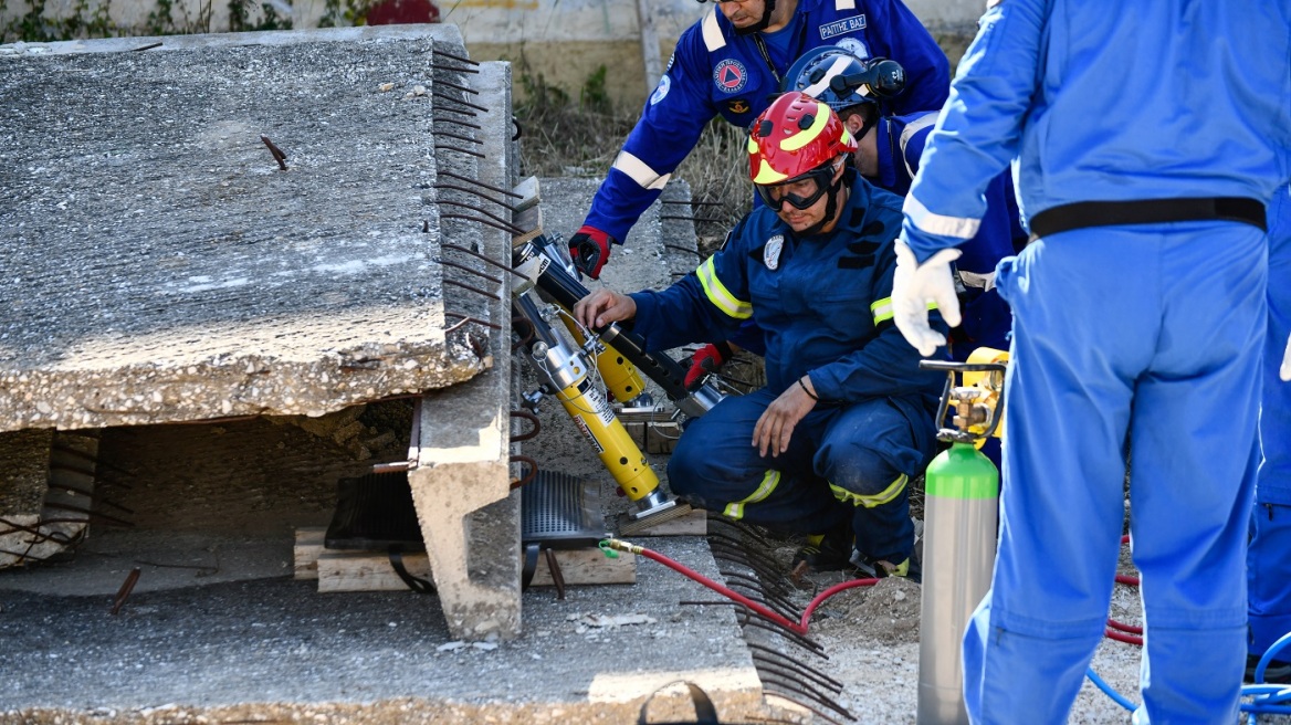 Αρκαδία: Ηλικιωμένος ανασύρθηκε χωρίς τις αισθήσεις του από δεξαμενή