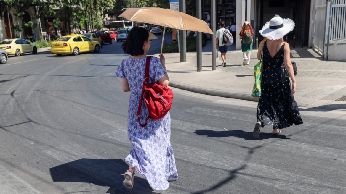 Καιρός: Βοριάδες, ζέστη και μπόρες σήμερα - Υψηλός κίνδυνος πυρκαγιάς σε 15 περιοχές 