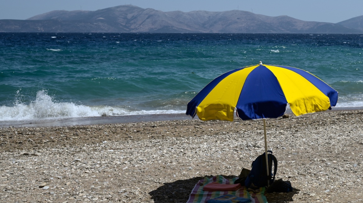 Καιρός: Ζέστη και ισχυροί βοριάδες σήμερα - Πού είναι πολύ υψηλός ο κίνδυνος πυρκαγιάς 