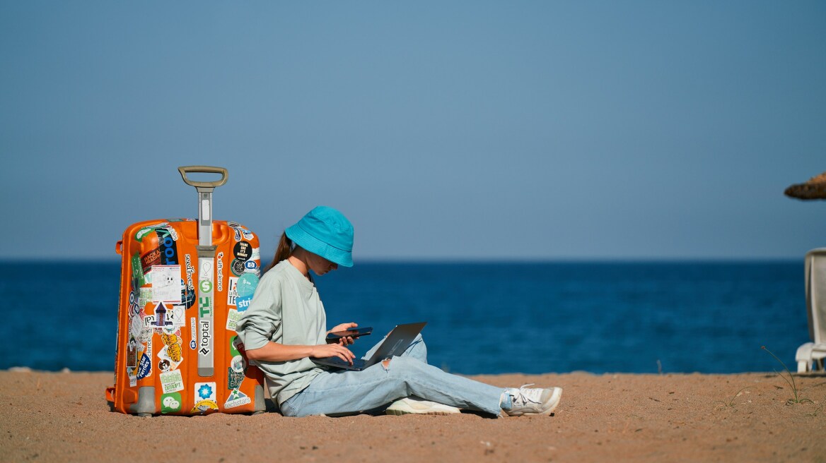 Quiet vacation: Η νέα τάση διακοπών δεν είναι τόσο αθώα όσο μοιάζει 