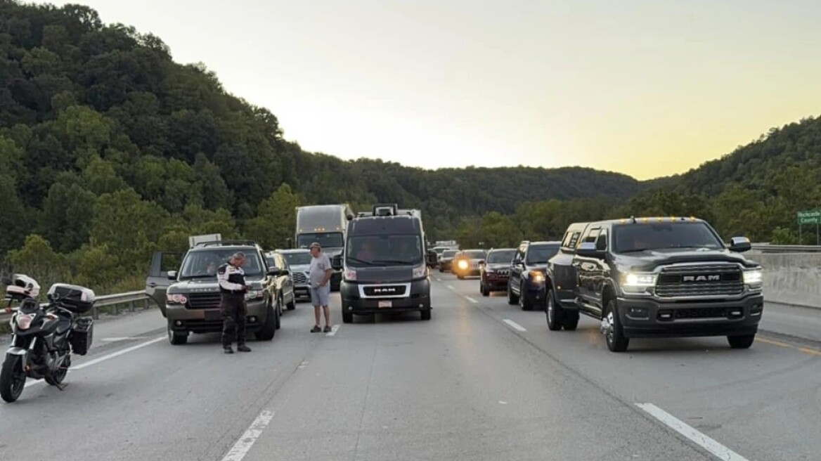 Κεντάκι: Περιστατικό με πυροβολισμούς σε αυτοκινητόδρομο - Τέσσερις με έξι οι τραυματίες