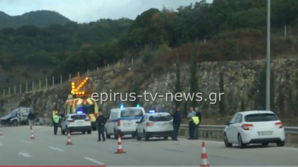 Γιάννενα: Νεκρή μια 52χρονη σε τροχαίο στην Εγνατία Οδό - Σώθηκε ο 20χρονος γιος της 