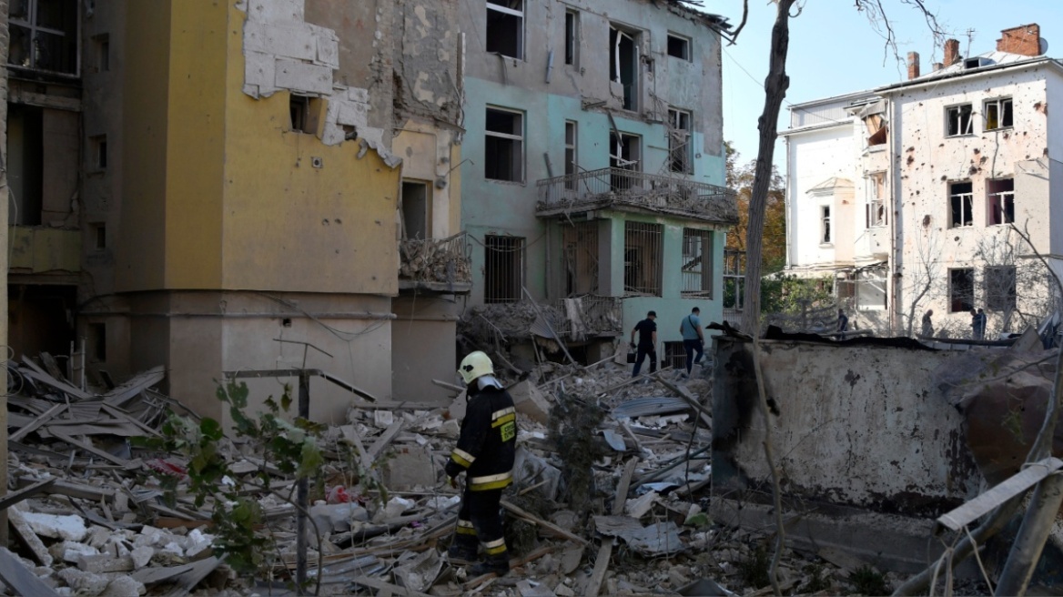 Ρωσικός βομβαρδισμός στο Χάρκοβο - Τουλάχιστον 28 άμαχοι τραυματίστηκαν 