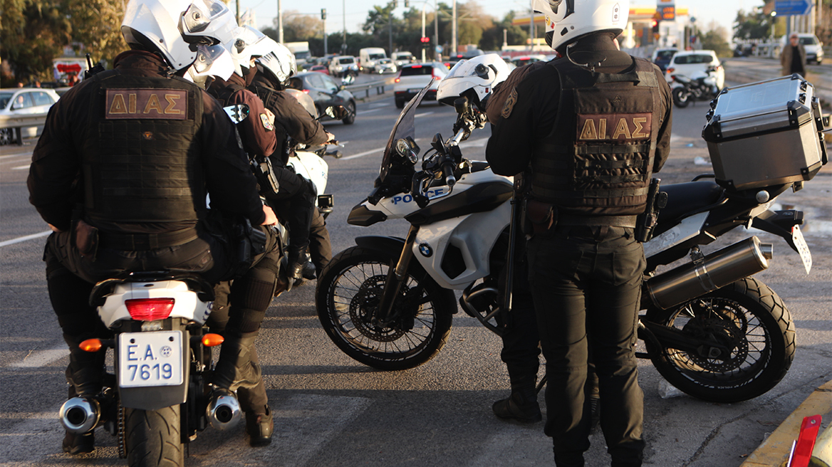 Συνελήφθη 41χρονος που πριν από 10 χρόνια είχε πυροβολήσει κατά αστυνομικών με καλάσνικοφ κατά τη διάρκεια καταδίωξης