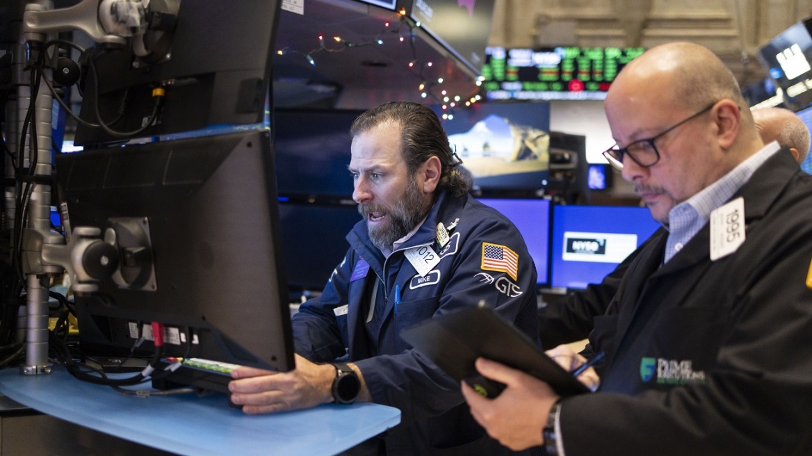 Wall Street: Πάτησε «φρένο» στα ρεκόρ μετά από ένα τετραήμερο σερί κερδών