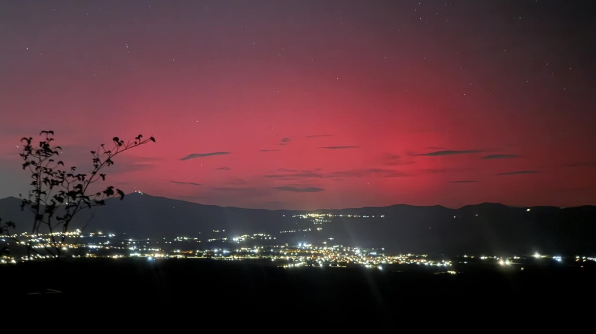 Το  σέλας από την ηλιακή καταιγίδα έφτασε μέχρι την Ελλάδα - Ο ουρανός βάφτηκε κόκκινος