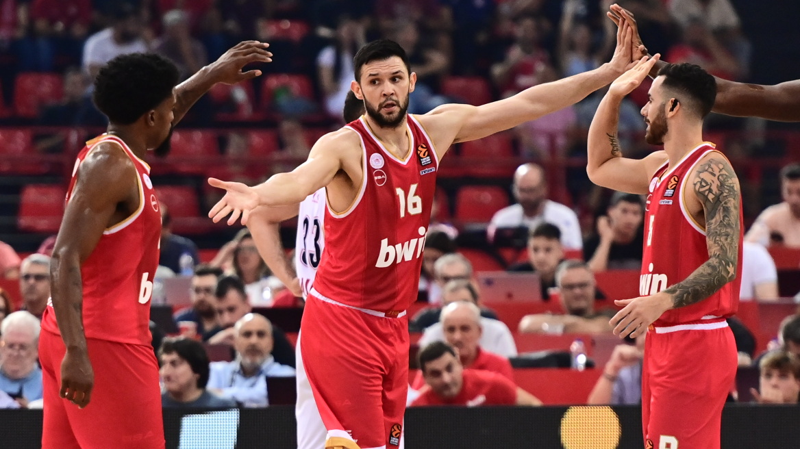 Euroleague: Πάρτι από ΜακΚίσικ και Βεζένκοφ και ο  Ολυμπιακός 89-68 την Αρμάνι Μιλάνο στο ΣΕΦ 